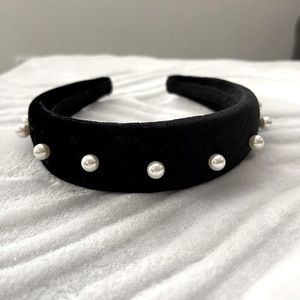 Black Velvet Pearl Headband